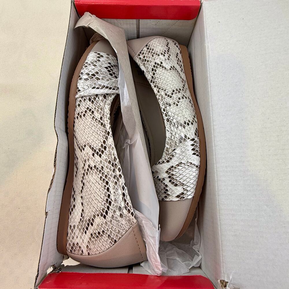 NIB Beartraps Mitsy Faux Snakeskin Tan Slip On Casual Flat Low Wedge